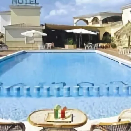 L'ulivo فندق غيراسول